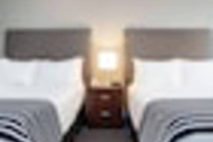 Room 62 of 186