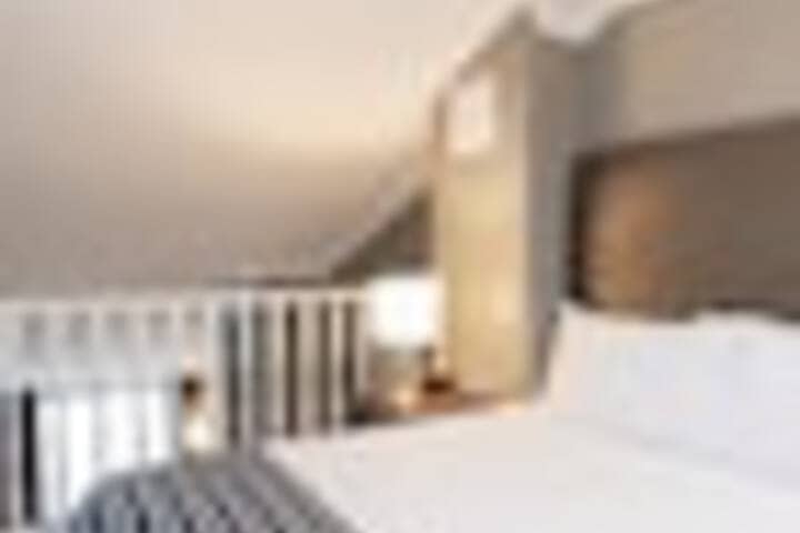 Room 20 of 186