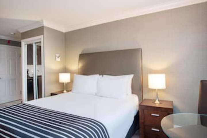 Room 46 of 186