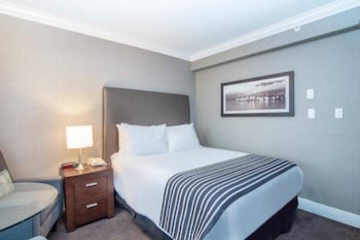 Room 73 of 186