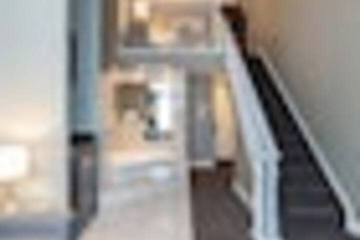 Room 35 of 186